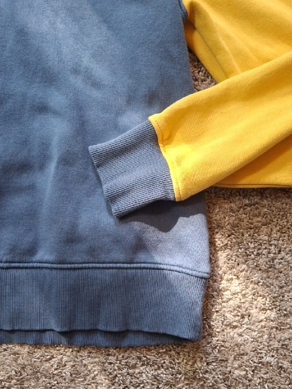 Tommy Hilfiger Men's Blue Body Yellow Sleeve Zip Pullover - Picture 3 of 5